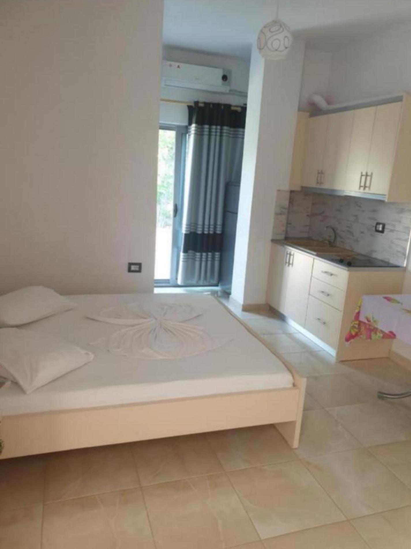 Alinani Apartments Ksamil Exteriör bild